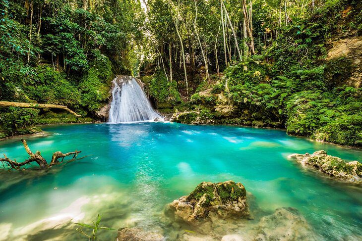 14 Best Waterfalls in Jamaica