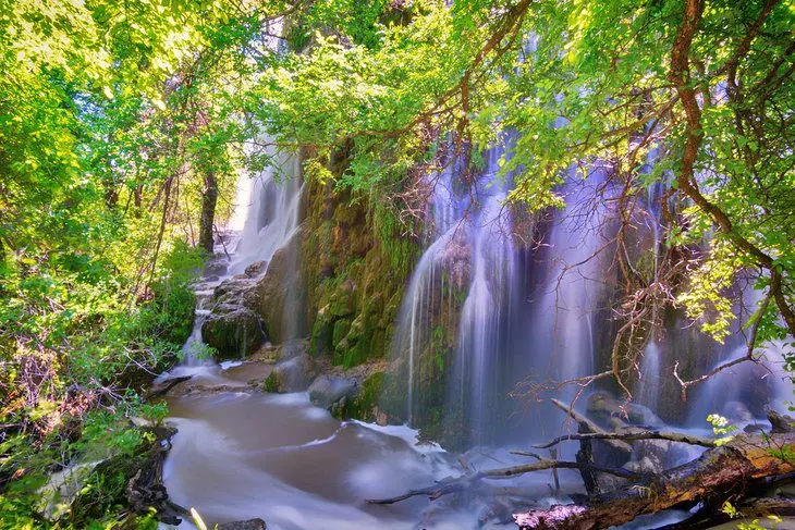 14 Best Waterfalls in Texas