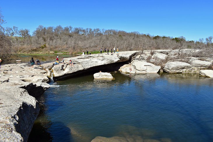 14 Best Waterfalls in Texas