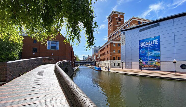 14 Top Attractions & Places to Visit in Birmingham, UK