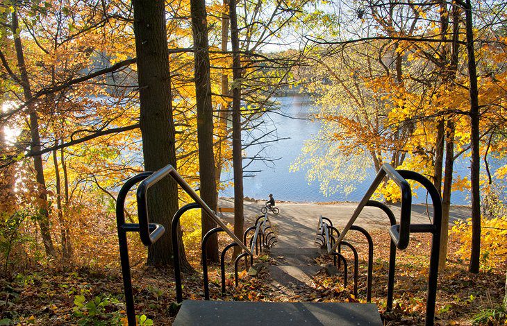 14 Top Hiking & Walking Trails near Boston