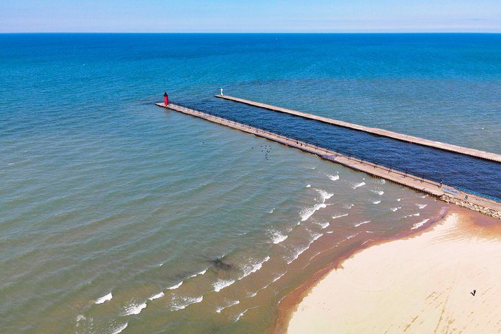 14 Top-Rated Beaches in Michigan