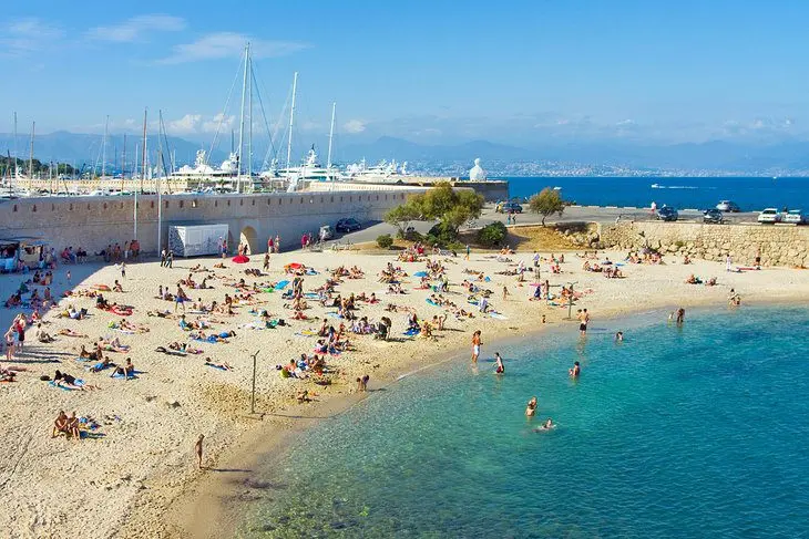 14 Top-Rated Beaches in the South of France