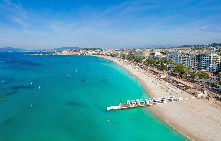 14 Top-Rated Beaches in the South of France