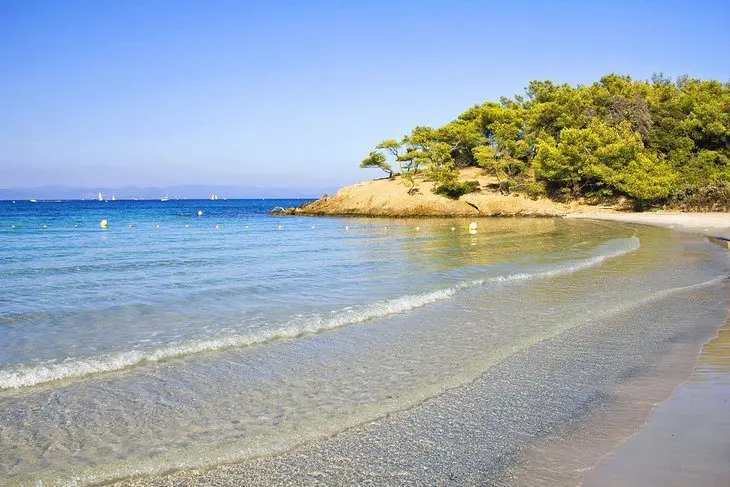 14 Top-Rated Beaches in the South of France