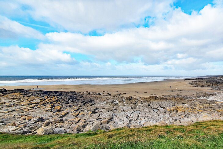 14 Top-Rated Beaches near Cardiff