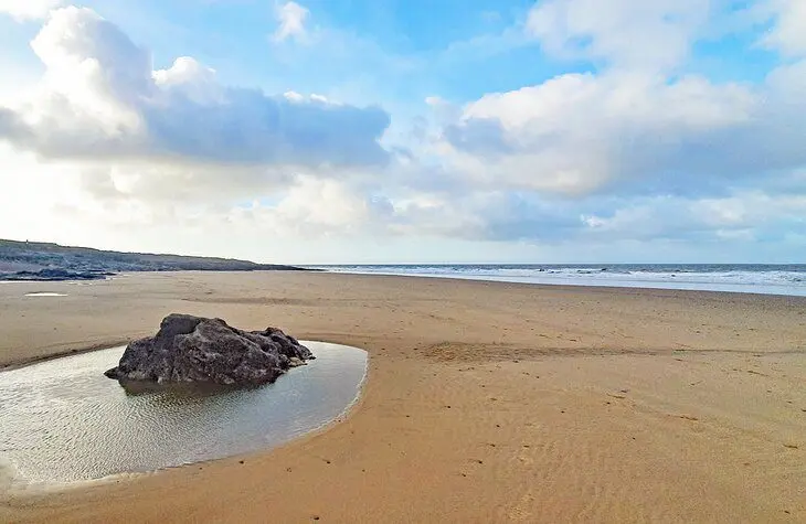 14 Top-Rated Beaches near Cardiff