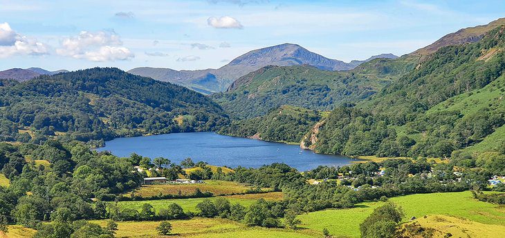 14 Top-Rated Lakes in Wales