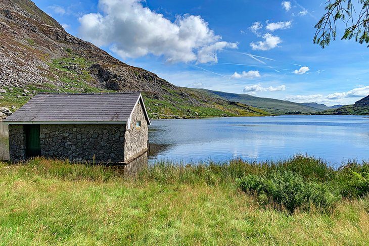 14 Top-Rated Lakes in Wales