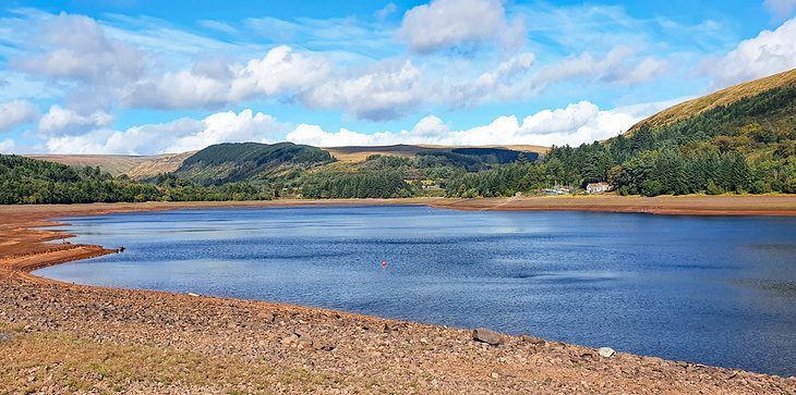 14 Top-Rated Lakes in Wales