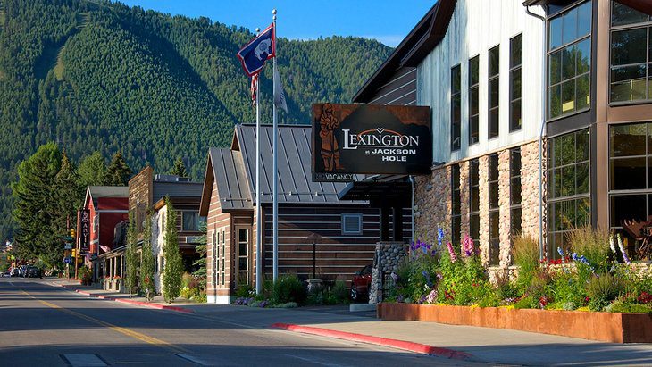 14 Top-Rated Places to Stay in Jackson Hole, WY