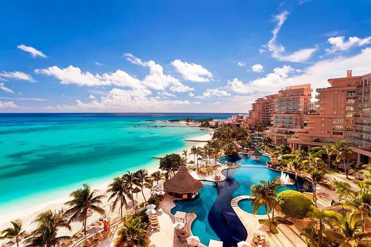 14 Top-Rated Resorts in Cancun for Families