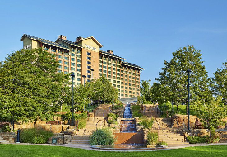 14 Top-Rated Resorts in Denver, CO