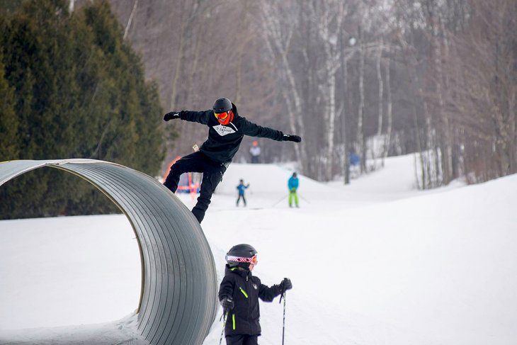 14 Top-Rated Ski Resorts in Ontario, 2023/24