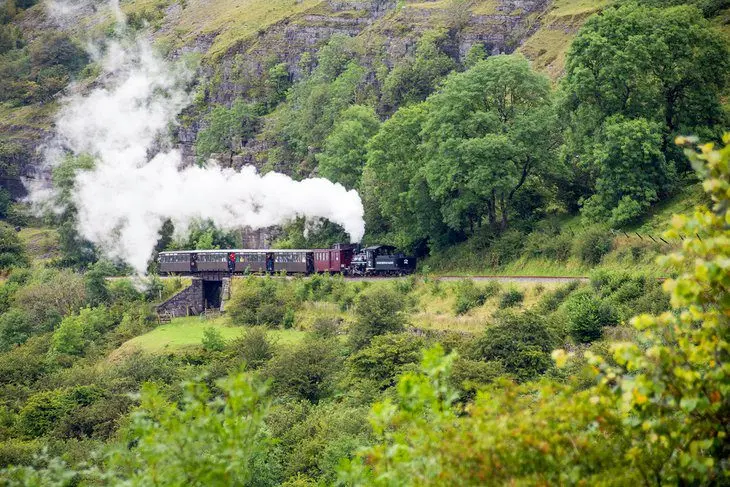 14 Top-Rated Weekend Breaks in the UK for Couples