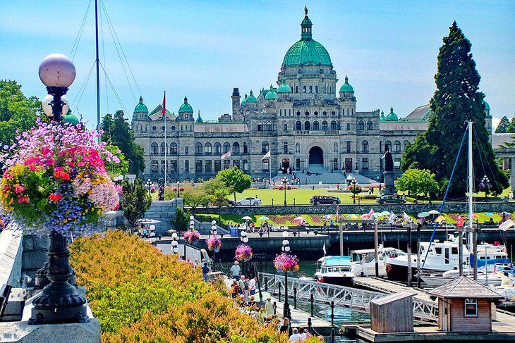 15 Best Cities in Canada