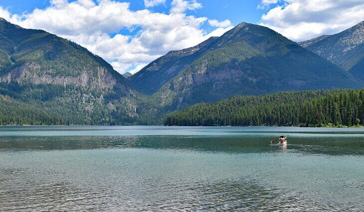 15 Best Lakes in Montana