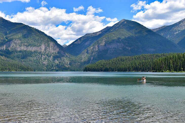 15 Best Lakes in Montana