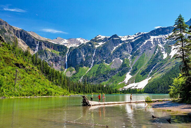 15 Best Lakes in Montana