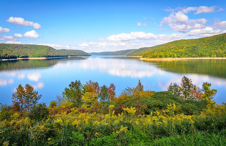 15 Best Lakes in Pennsylvania