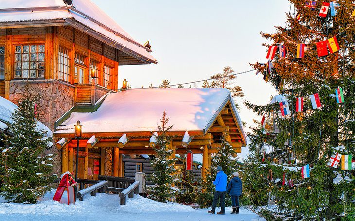 15 Best Places to Go for Christmas