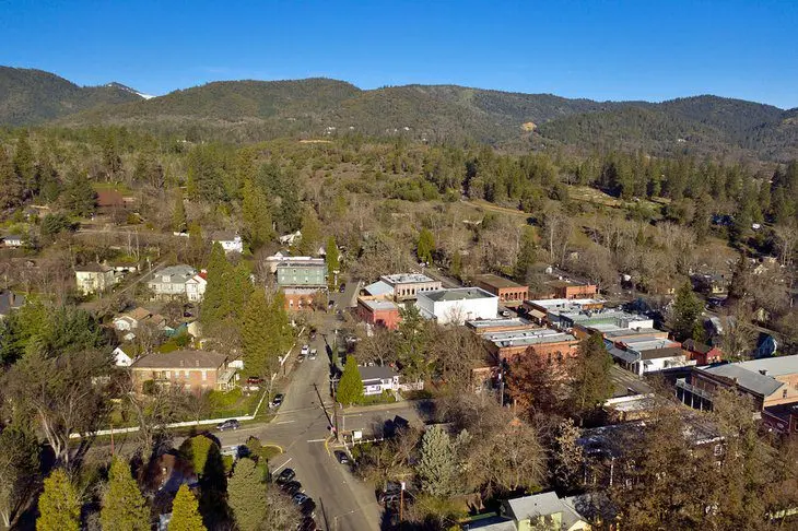 15 Best Small Towns in Oregon