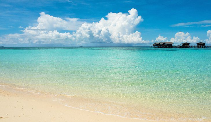 15 Top-Rated Beaches in Asia