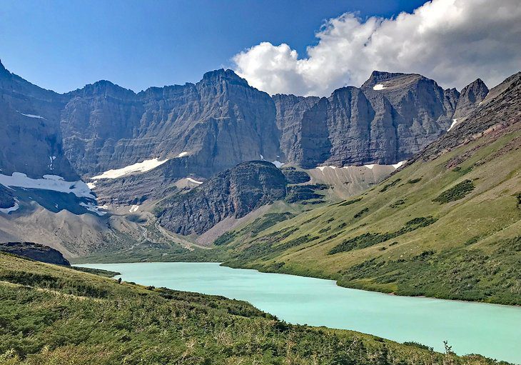 15 Top-Rated Hiking Trails in Glacier National Park, MT