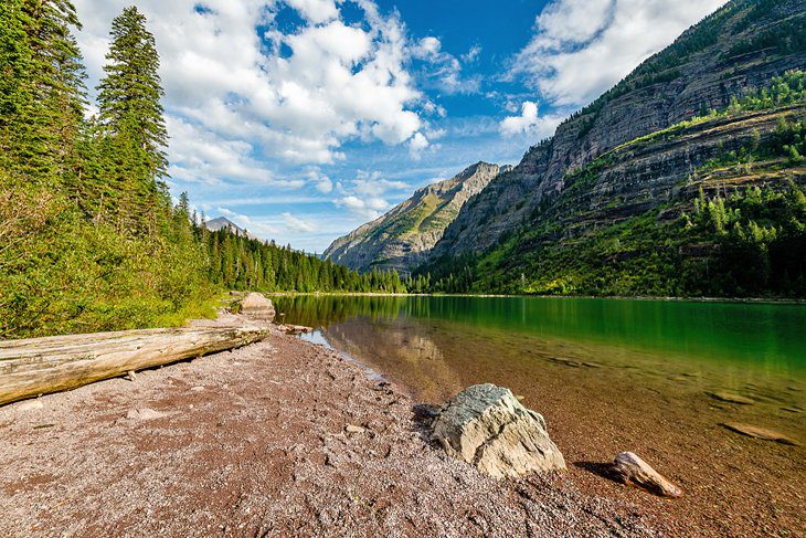 15 Top-Rated Hiking Trails in Glacier National Park, MT