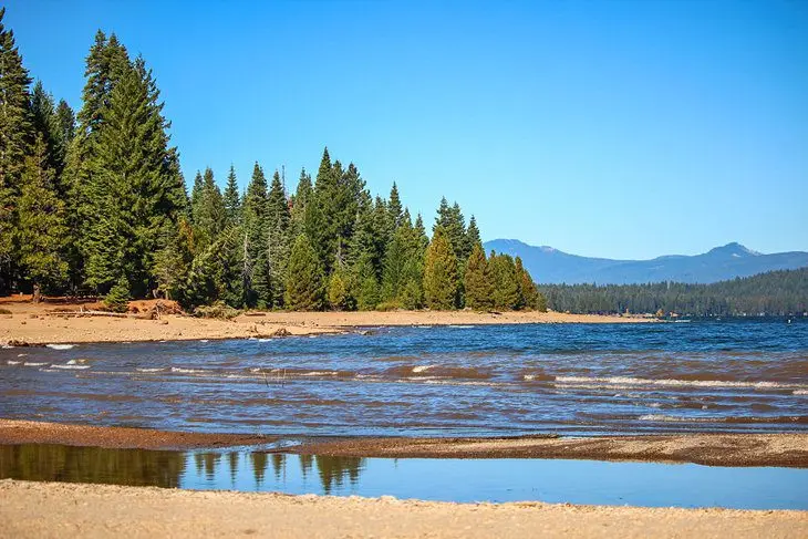 15 Top-Rated Lakes in California