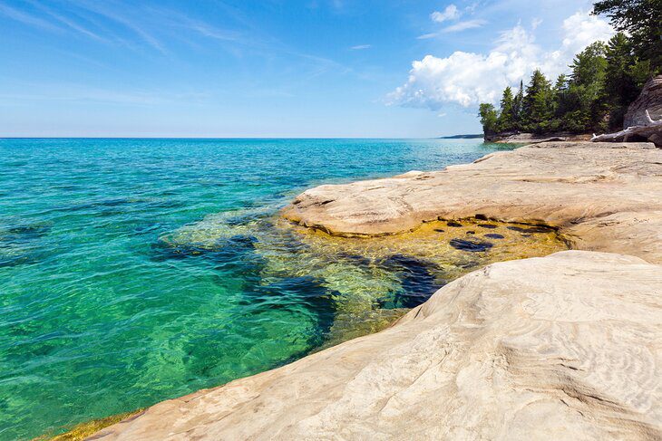 15 Top-Rated Lakes in Michigan