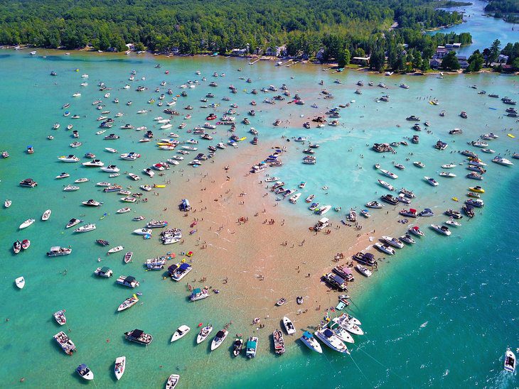 15 Top-Rated Lakes in Michigan