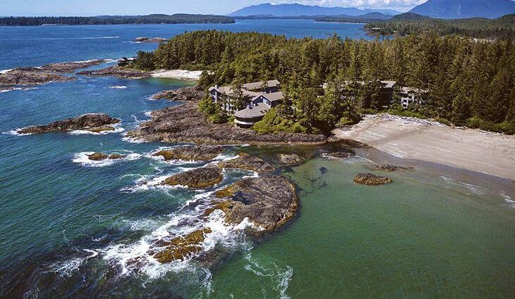 15 Top-Rated Resorts in British Columbia