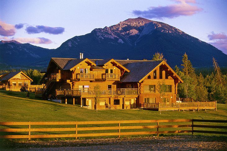 15 Top-Rated Resorts in British Columbia