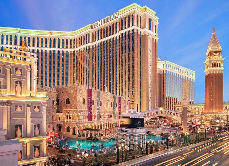 15 Top-Rated Resorts in Las Vegas, NV