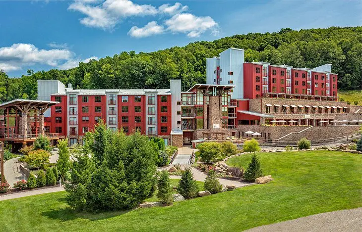 15 Top-Rated Resorts in Pennsylvania