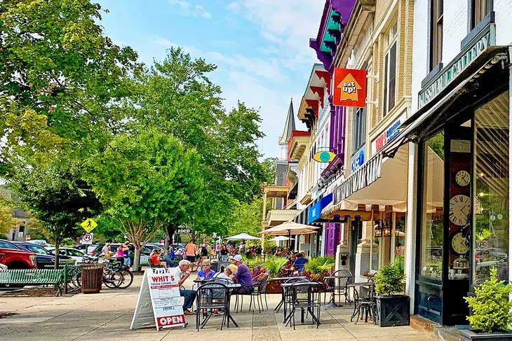 15 Top-Rated Small Towns in Ohio