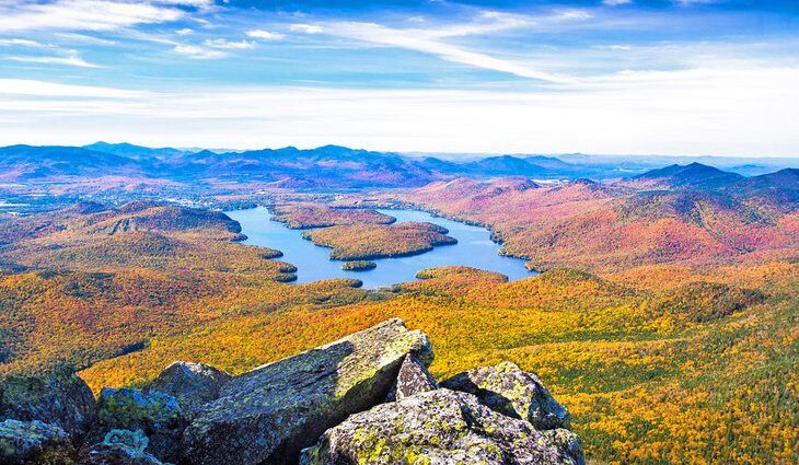 16 Best Drives to See Fall Foliage in New York