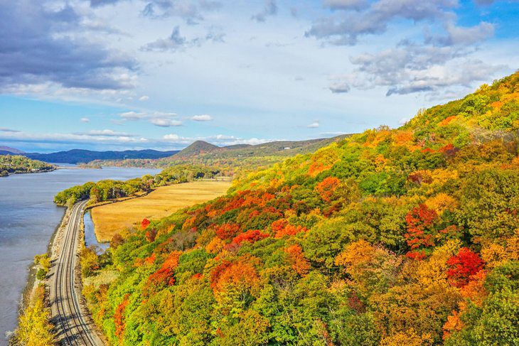 16 Best Drives to See Fall Foliage in New York