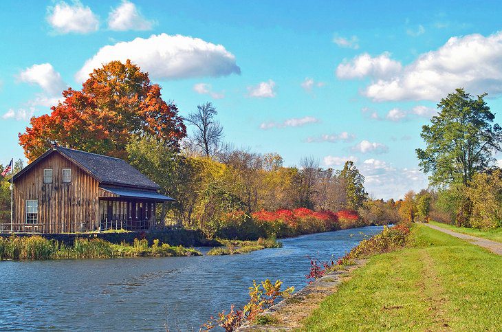 16 Best Drives to See Fall Foliage in New York