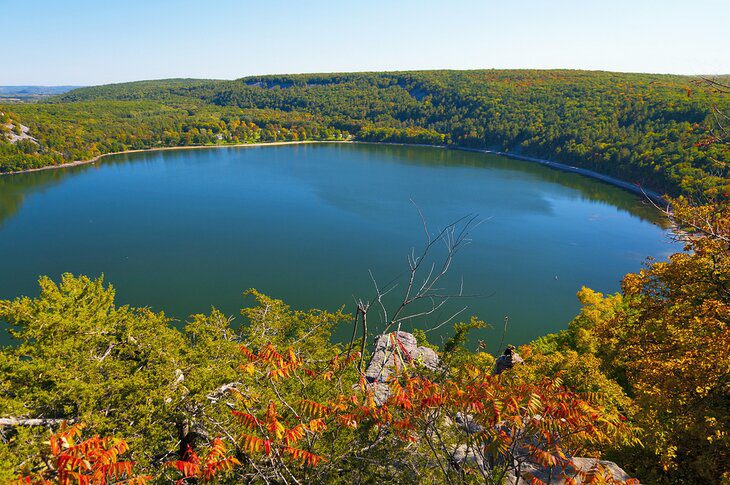 16 Best Lakes in Wisconsin