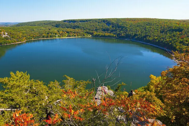 16 Best Lakes in Wisconsin