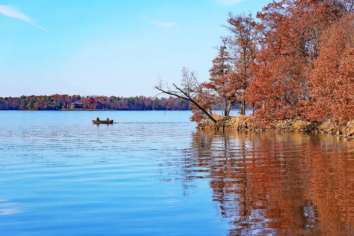 16 Best Lakes in Wisconsin