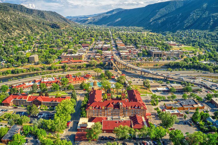 16 Best Small Towns in Colorado