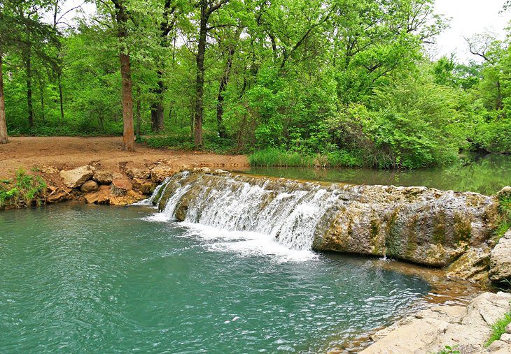 16 Best Waterfalls in Oklahoma