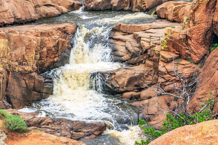 16 Best Waterfalls in Oklahoma