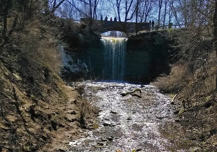 16 Best Waterfalls in Wisconsin