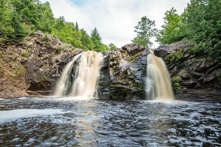 16 Best Waterfalls in Wisconsin