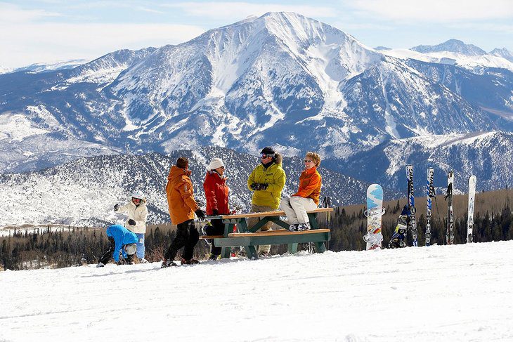 16 Top Cheap Ski Holidays in North America, 2023/24