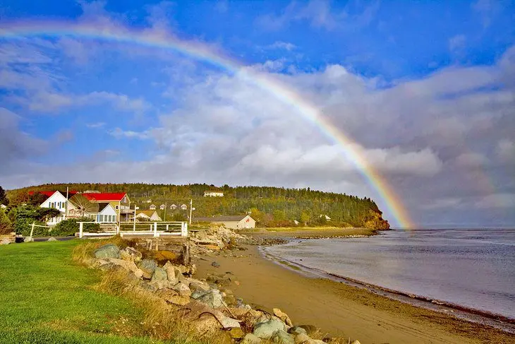 16 Top-Rated Small Towns in Canada